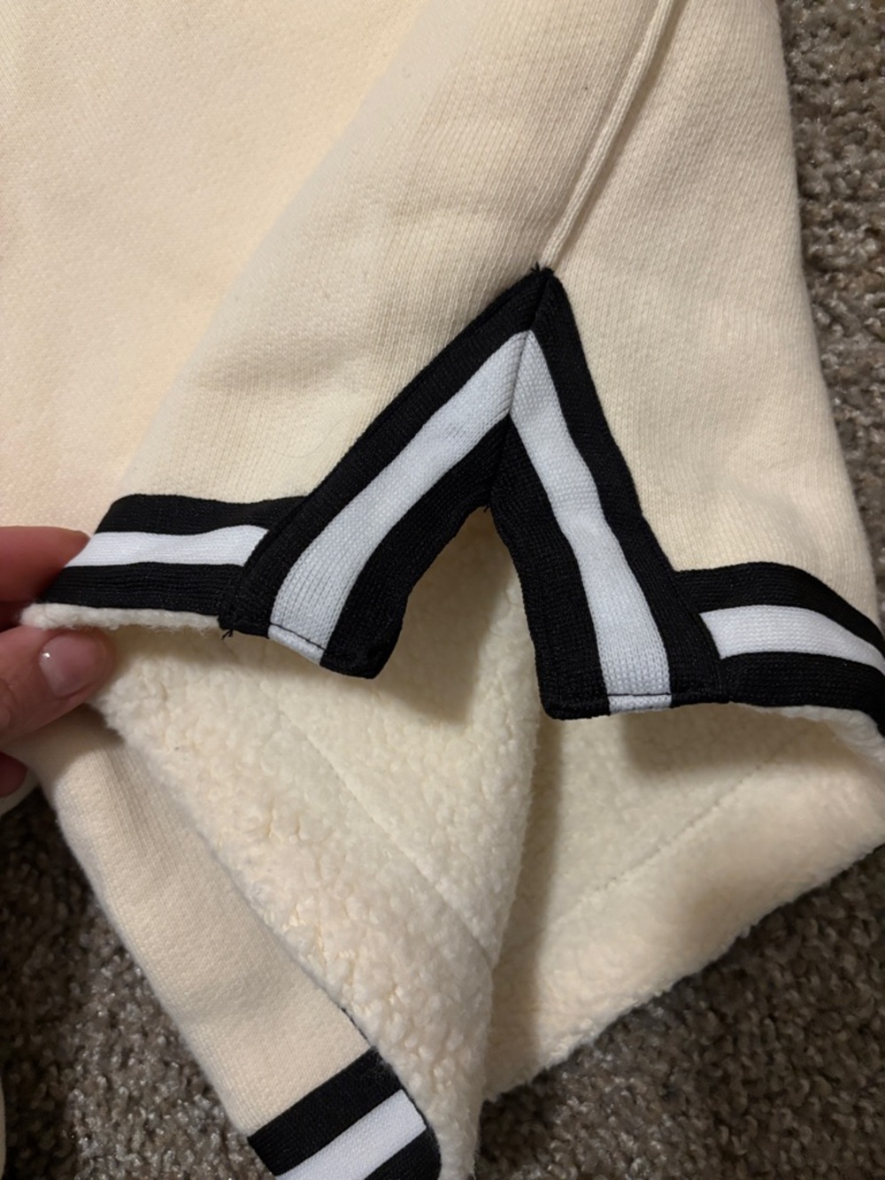 Darc Sport Wolves Cream & Black Cotton Heavy Weight Shorts Size: Large NWT - Picture 3 of 5